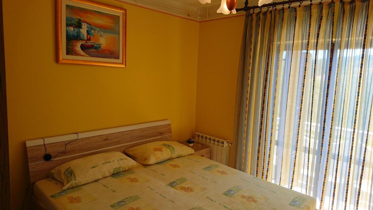 Apartments Vesna Kampor Exterior photo